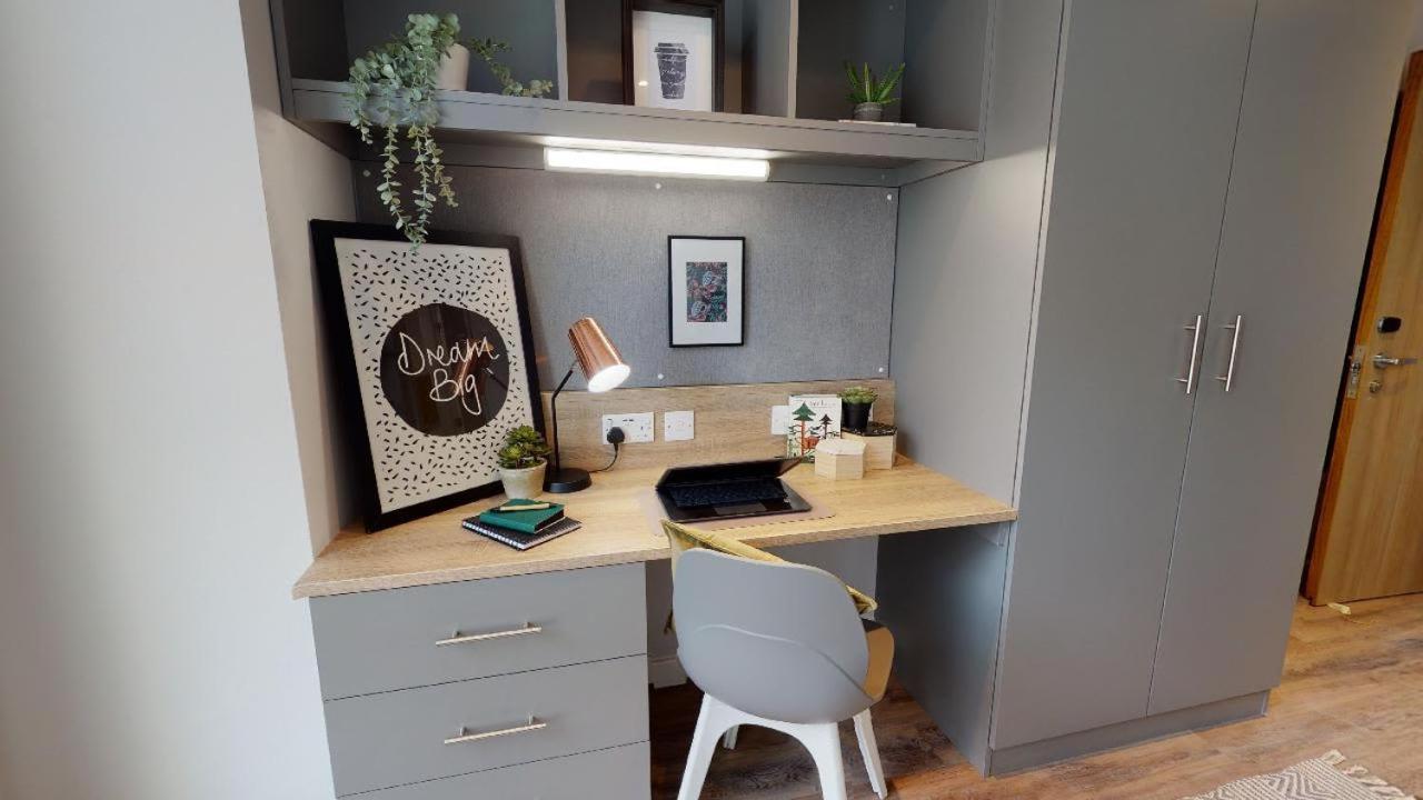 شقة Iq Altus House Leeds ليدز المظهر الخارجي الصورة